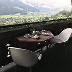 On The Slope Muhlbach im Pinzgau